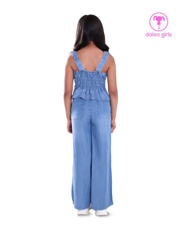 conjunto-jean-rigido-silueta-wide-leg-set-escote-corazon-manga-sisa-bolero-cintura-encauchada-azul-medio-vista-espalda-ropa-para-nina-daisa-girls-bogota-colombia