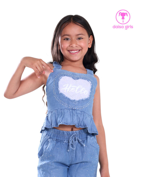 conjunto-jean-rigido-silueta-wide-leg-set-escote-corazon-manga-sisa-bolero-cintura-encauchada-azul-medio-vista-frente-ropa-para-nina-daisa-girls-bogota-colombia