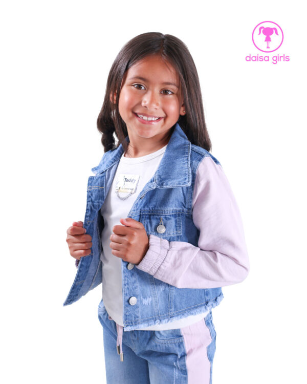 conjunto-jean-rigido-silueta-palazo-cortes-laterales-rosado-chaqueta-corta-dehilado-puño-resortado-vista-zoom-ropa-para-nina-daisa-girls-bogota-colombia