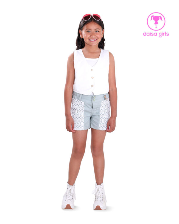 conjunto-short-dril-cremalleras-botones-crochet-corte-chaleco-dril-rigido-crop-escote-v-manga-sisa-verde-ropa-para-nina-daisa-girls-bogota-colombia