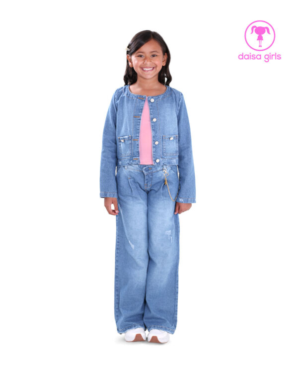 conjunto-jean-rigido-chaqueta-corta-escote-redondo-botones-bolsillos-pantalon-palazzo-flare-encauchado-pliegues-azul-claro-rosado-ropa-para-nina-daisa-girls-bogota-colombia